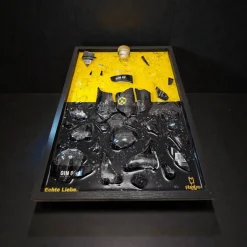 Sale Framepox BVB 09 Borussia Dortmund Wandbild – Broken Bottle Art mit Epoxidharz • Luxus Upcycling Wandkunst für Bar, Fan-Deko