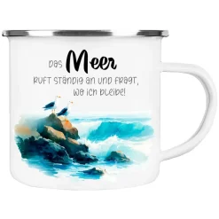 Becher & Tassen^Cadouri Camping Emaille Tasse DAS MEER RUFT, Campingbecher, Geschenk für Camper