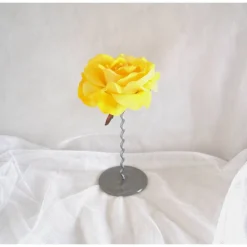 Kunstblumen & -Pflanzen^Geschenke und Keramik Gelbe Rose mit Metallständer