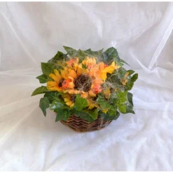Kunstblumen & -Pflanzen^Geschenke und Keramik Herbstgesteck im Weidenkorb (Nr. 1) mit Sonnenblumen und Dekokürbis