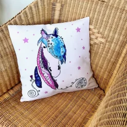 UKo-Art Kissen mit Pferd - Geschenk für Pferdemädchen - naturfarben in Leinenhaptik - 40x40 cm mit Füllung - waschbar