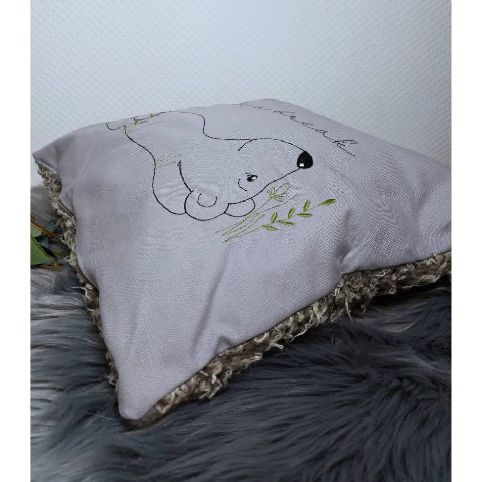Tina S Kuschelkissen bestickt mit Take a break