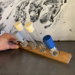 Hot InnIdeen Rosenheim Magnetisches Menage Set, Tischdeko mit Pfeffer und Salzmühlen, Essig und Öl Reagenzgläser
