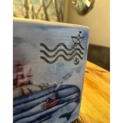 Deko-Objekte^Manapal Maritimes Wandbild 15x15 – Handgefertigte Holzdeko mit Leuchtturm & Küstenmotiv