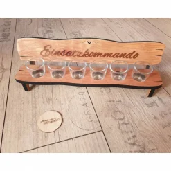 Bänke^AlexandrasKreativwerkstatt Personalisierte Schnapsbank mit Gravur aus Erlenholz, Rentnerbank, Hochzeit, Einzug, Geburtstag, Rente