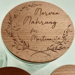 Best Schneide-Werkstatt Personalisiertes Glas mit Holzdeckel, gelaserter Deckel "Nervennahrung"