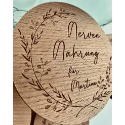 Best Schneide-Werkstatt Personalisiertes Glas mit Holzdeckel, gelaserter Deckel "Nervennahrung"