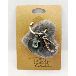 Briefkästen^BildArt Schlüsselanhänger mit Foto-Cabochon und Filzherz – Vintage Telefon Motiv – Handarbeit aus Merinowolle