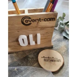 AlexandrasKreativwerkstatt Stiftehalter, Geschenk Firmenstart, Laser, Stiftehalter aus Holzklötzchen, Schreibtisch, Einschulungsgeschenk, Logo
