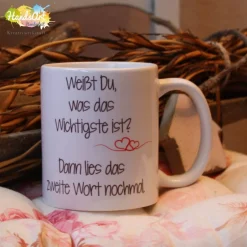 Becher & Tassen^HandsArt Handarbeit Tasse - Das Wichtigste - Du