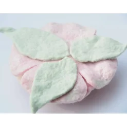 Chrijou Wunderschöne große Dekofilzblüte in zarten Pastelltönen aus feinster Wolle und Seide gearbeitet